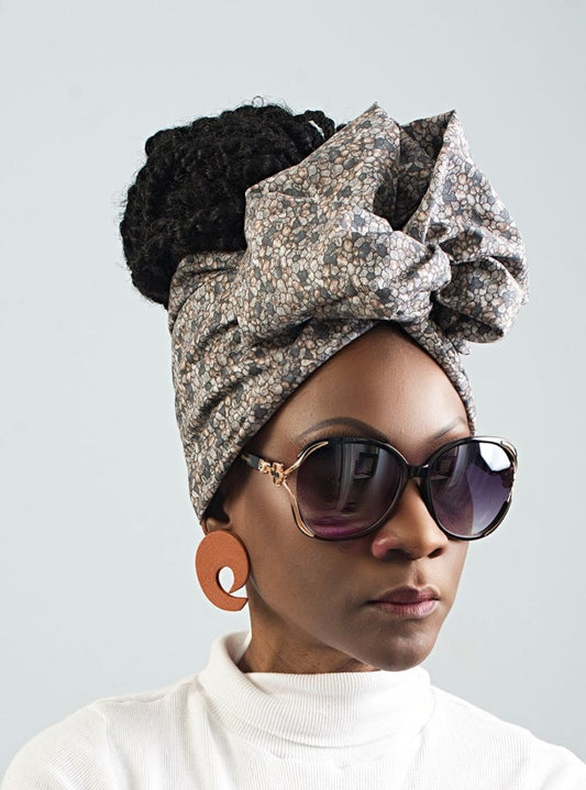 Get the perfect fit for your headwrap with our unique wire-infused design! Twist, bend and mold it into any shape you want. Say goodbye to traditional limitations!