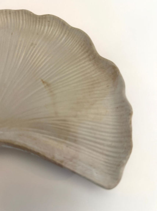 Ginkgo Leaf Tray - Light Brown