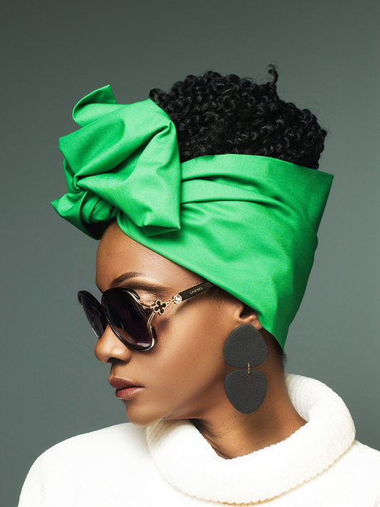 Green Wire headwrapgreen Wired headwrap, Wired headband.vibrant This headwrap stylish and functional. It helps keep your hair off your face and neck, keeping you cool, calm, and collected. No more sticky hair moments ruining your summer fun! Wire Headwrap perfect gift for her on Valentines Day. African American Headwrap, Twist Head Wrap, Flexible Wire Head Wrap, Top Knot, Turban, Vibrant Twist Tie, Versatile Wire Headband, Best Wire headwrap, head wraps for woman. Wire Headband Green Wire headwrap