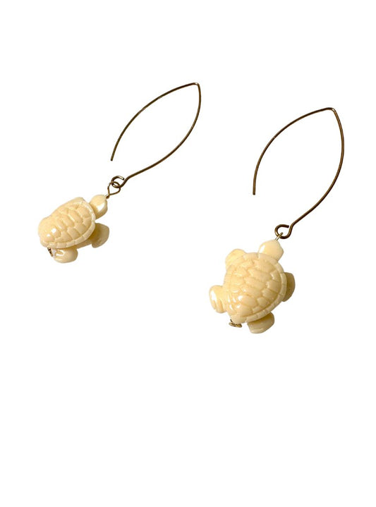 Turtle earrings off White