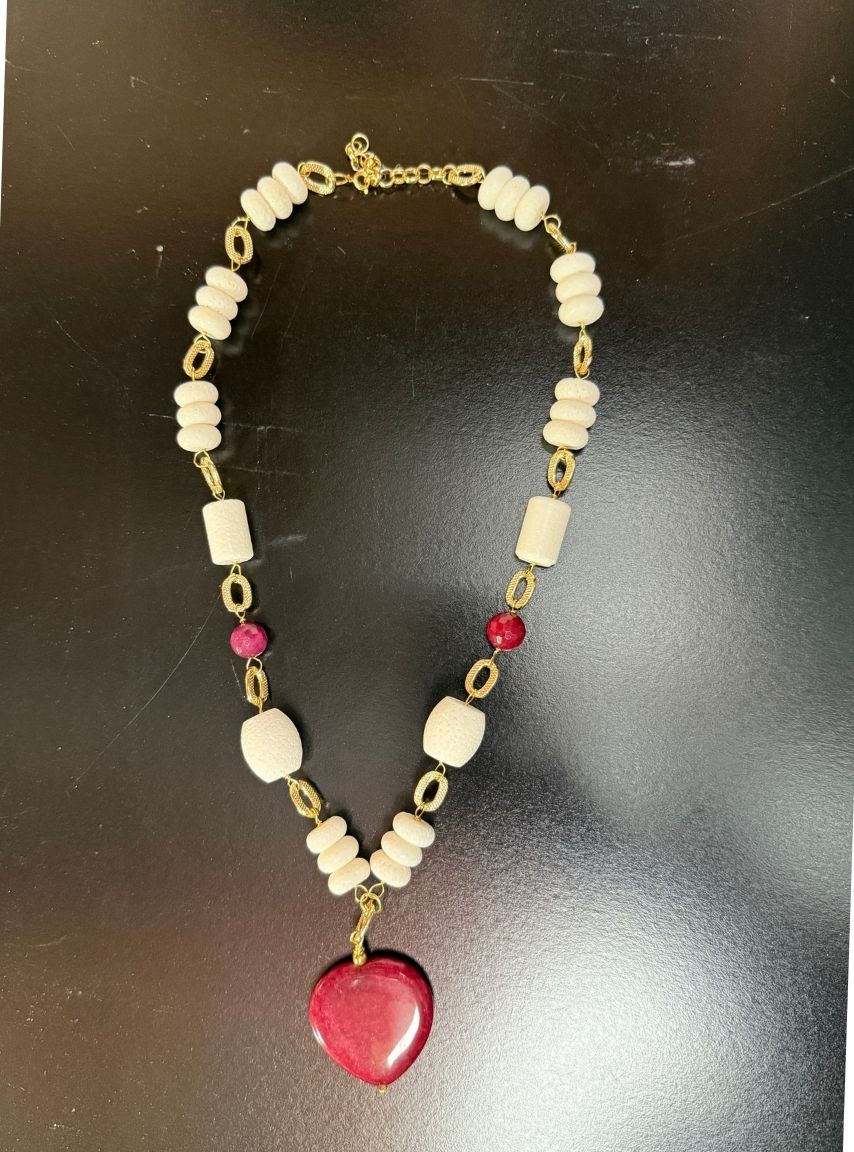 Chuncky White Sponge Coral with Quartz Pendant Necklace