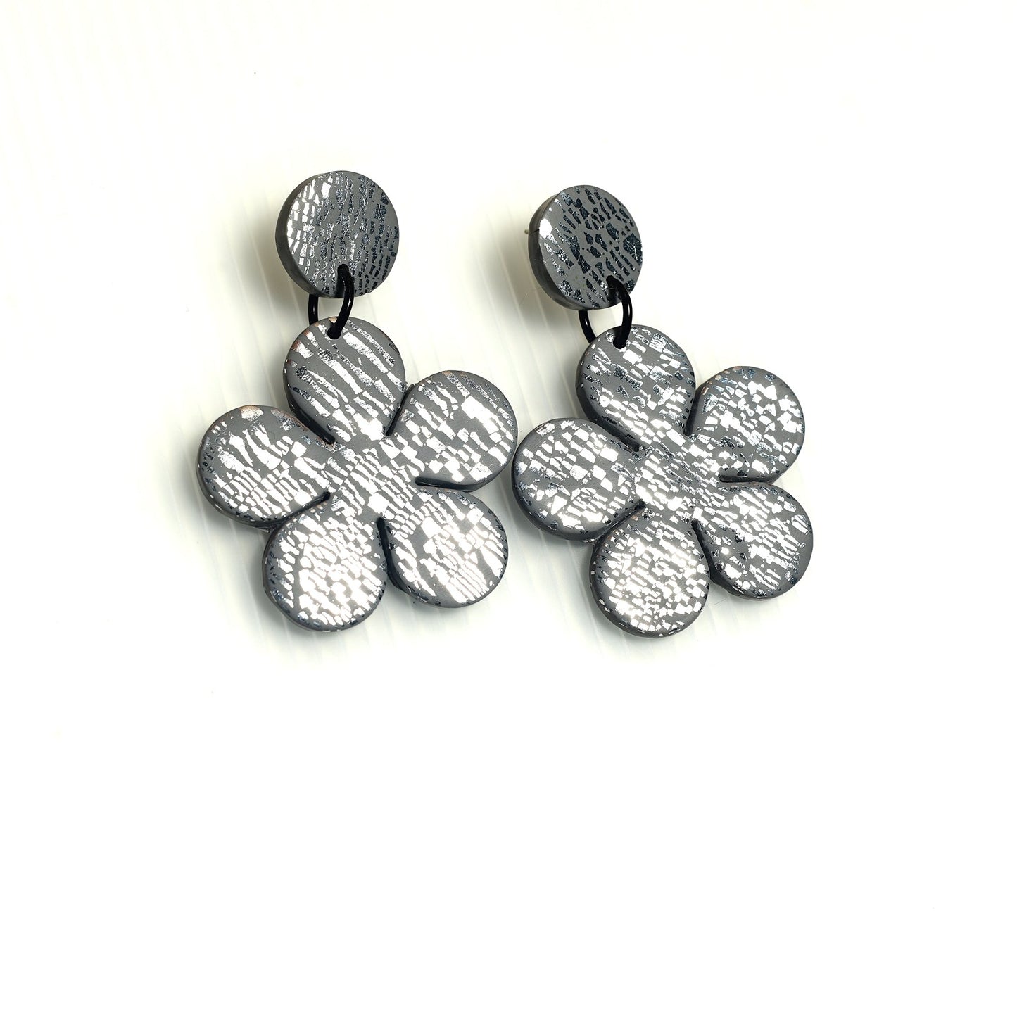 Clay Earrings Flowers in Gray and Silver